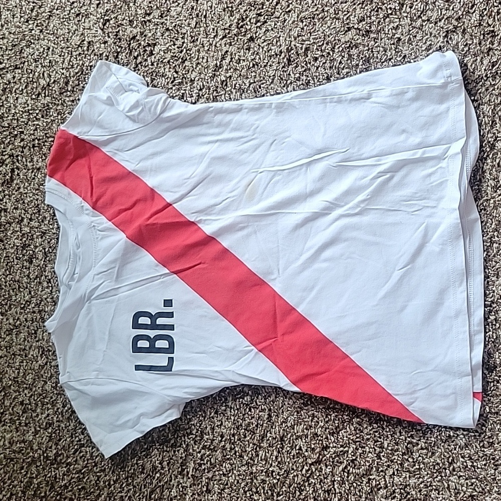 La Blanquirroja T-shirt size medium